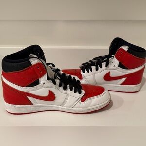 Nike Jordan’s Retro OG High Tops. Red & White. Men’s size 9.